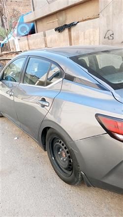 نیسان سێنترا